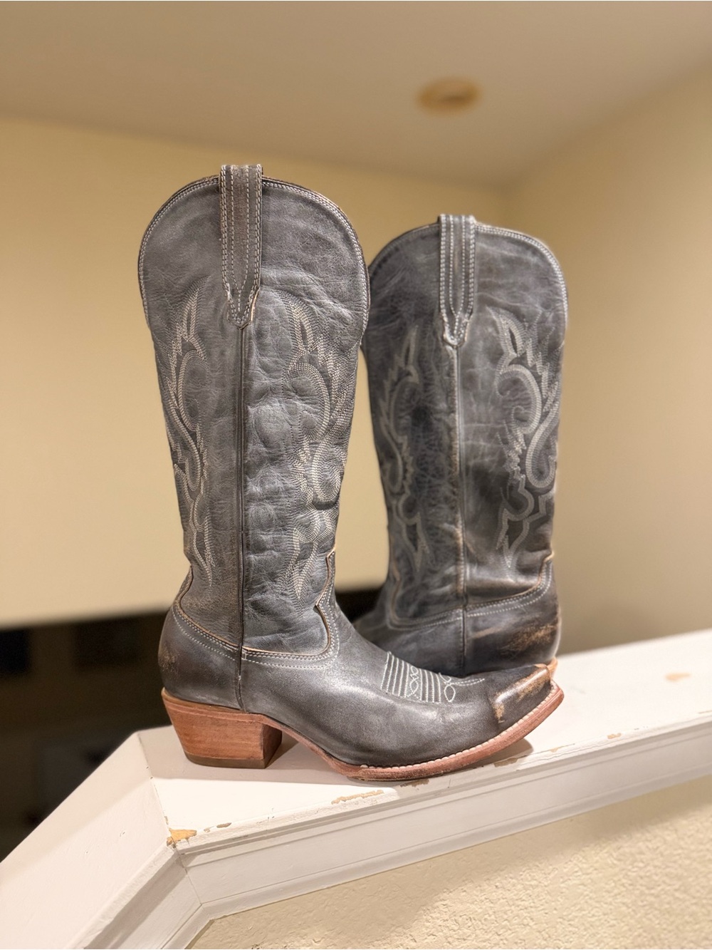 Freebird By Steven Women’s boots size 11